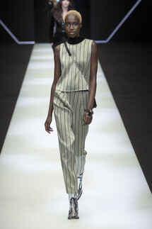 Emporio Armani Fall 2018 Ready-to-Wear , Emporio Armani осень зима 2018 , Fashion show , неделя моды в Милане , MFW , Mainstyles